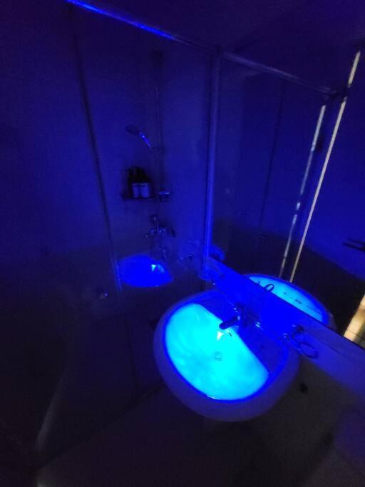 Cozy Gangnam District, Two Bed, High Floor * Seoul